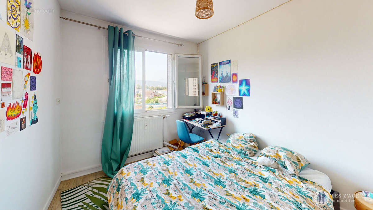 Appartement à SAINT-MARTIN-D'HERES