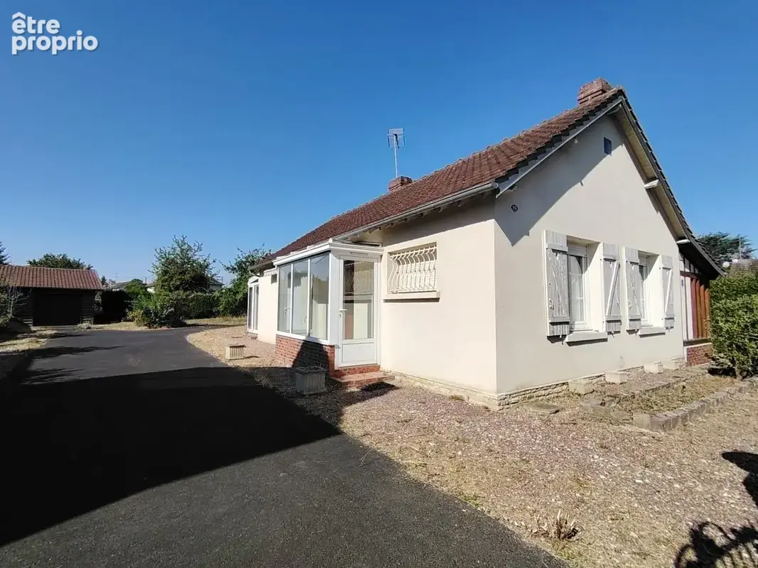 Maison à MEZIDON-CANON