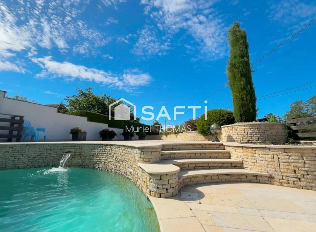 Photo 1 - Maison à VEYRINS-THUELLIN