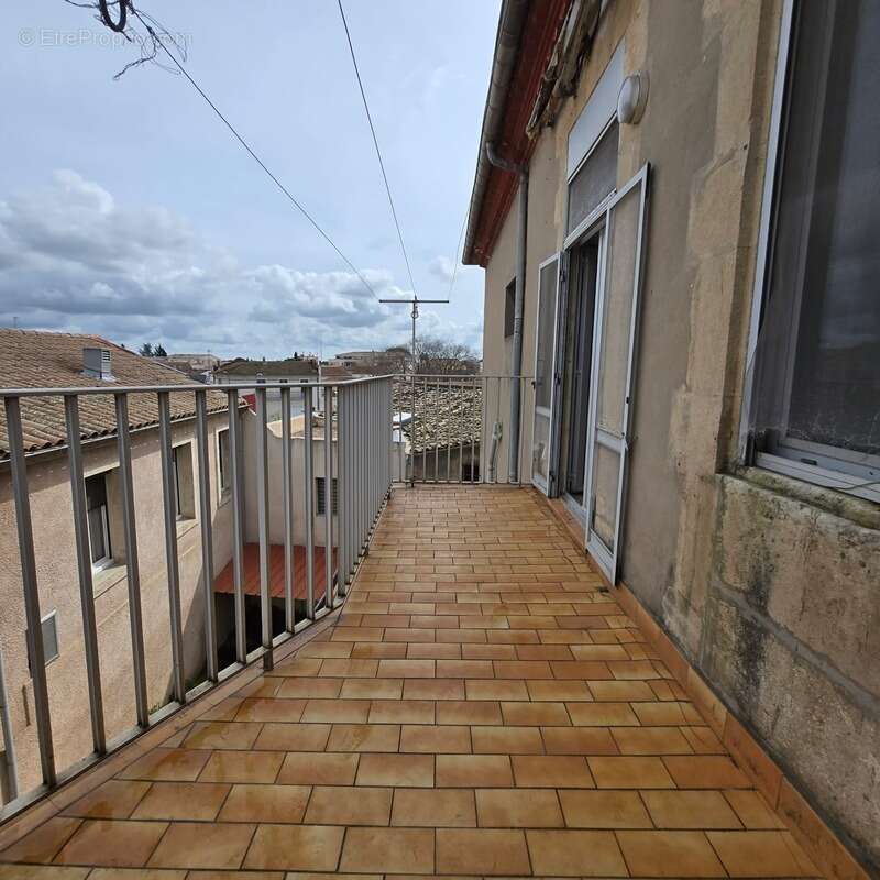 Appartement à LUNEL