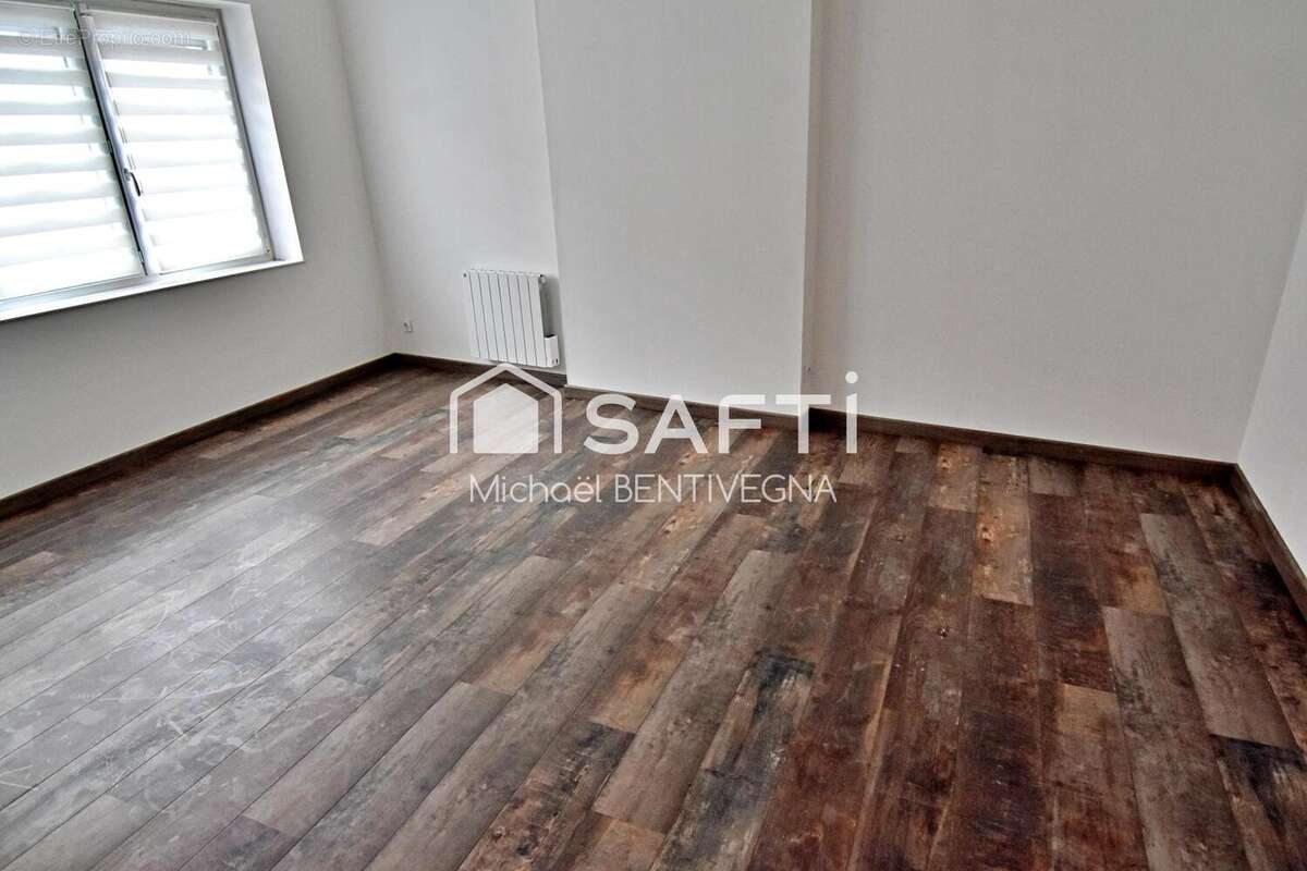 Photo 6 - Maison à MONCHECOURT