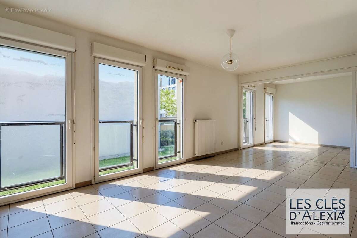 Appartement à LYON-8E
