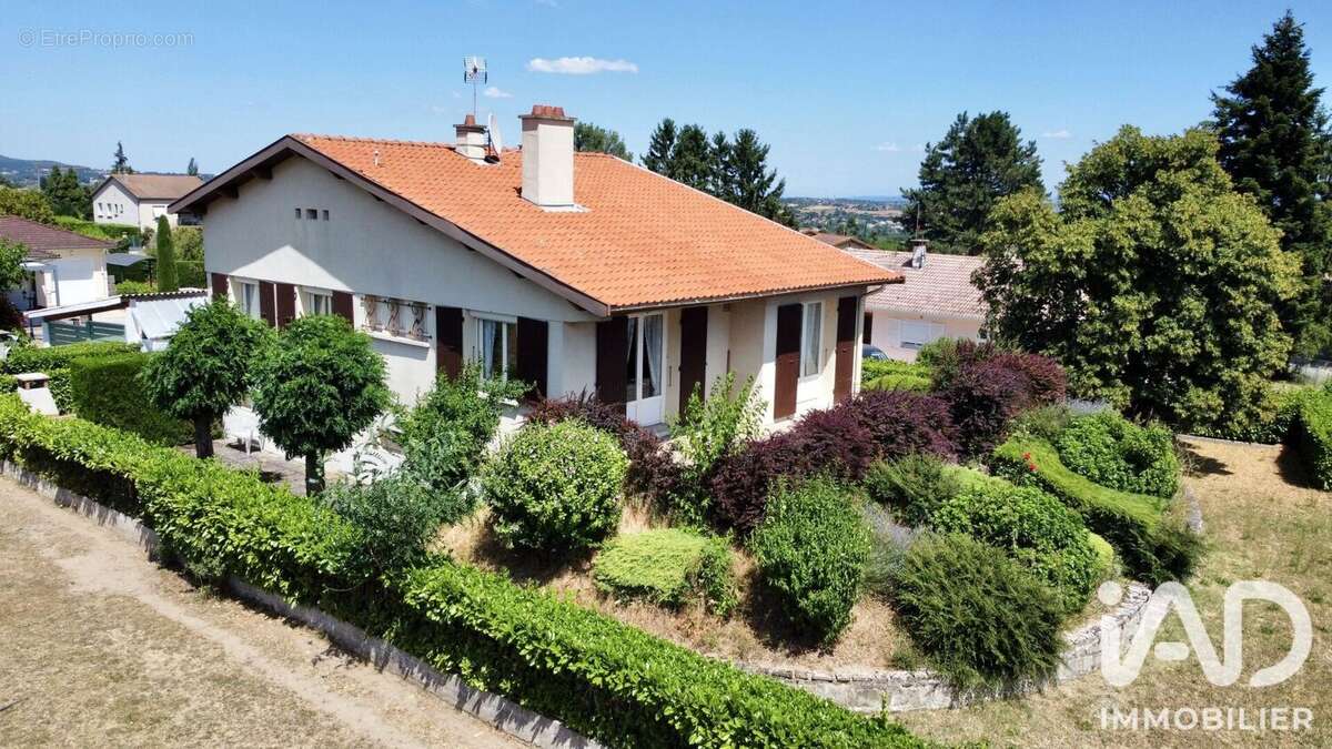 Maison 120 m² à Roiffieux  - photo 2