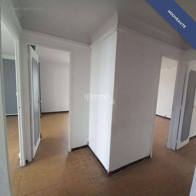 Appartement à MARSEILLE-4E