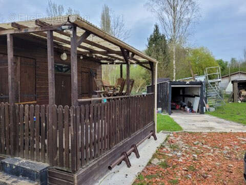 Terrain à ARGOEUVES