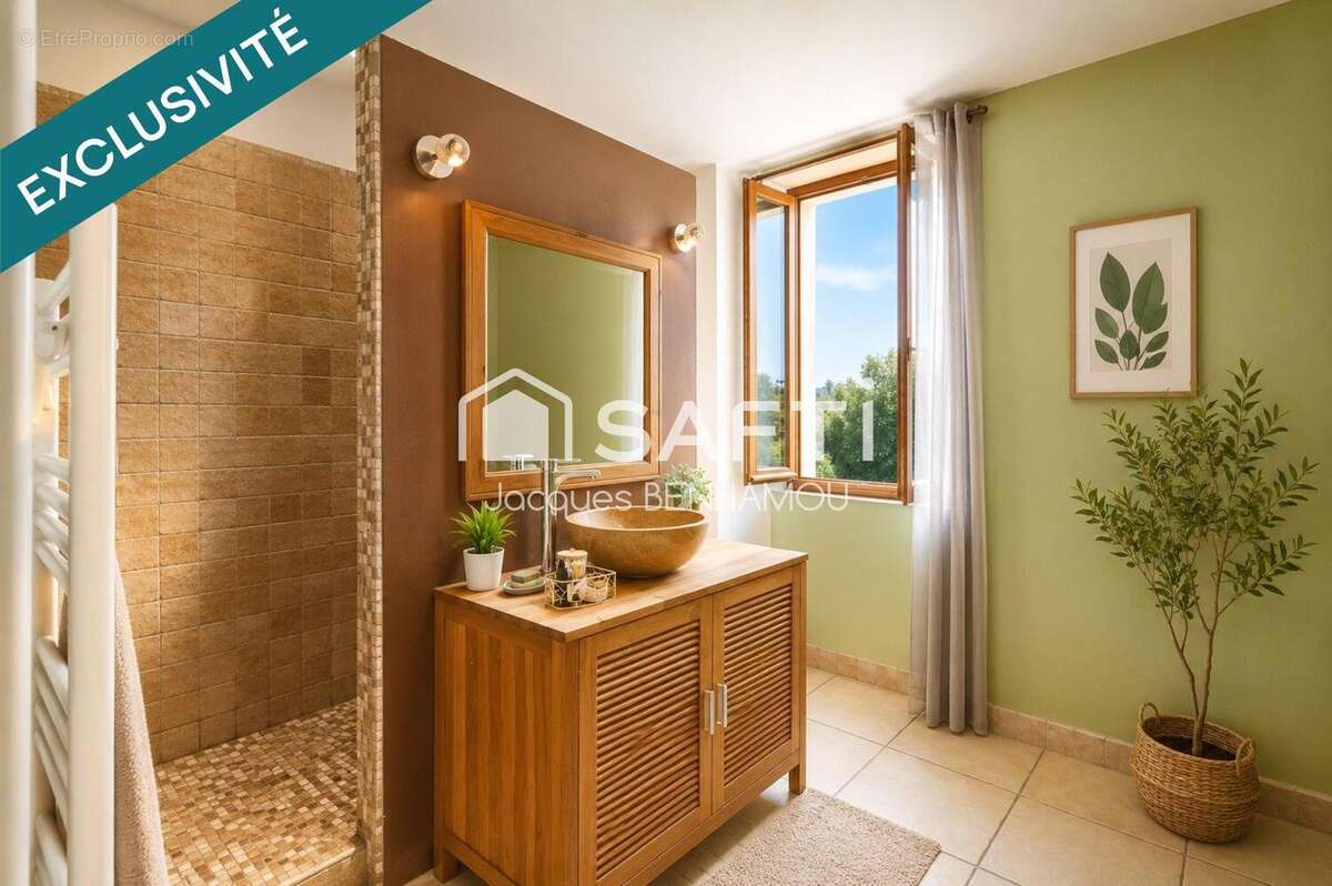 Photo 6 - Appartement à MARSEILLE-3E