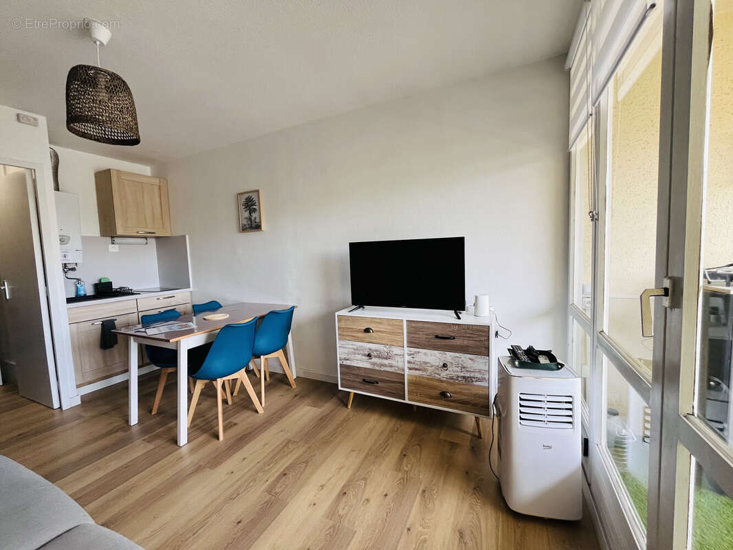 MÔLE - Appartement rénové à deux pas de la mer - photo 3