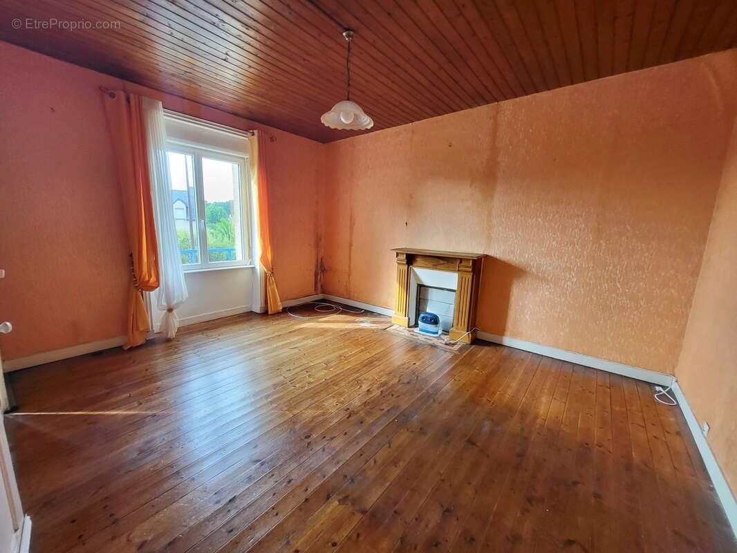 Maison traditionnelle à vendre 6 pièces LANVEOC (29) - photo 10