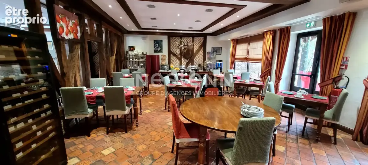 Hôtel-Restaurant de Réputation; Murs & Fonds ; Actif Immobilier + Exploitation Rentable - photo 3