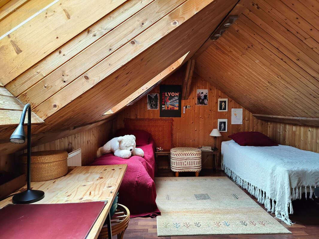 Maison à SAINT-GENIX-SUR-GUIERS