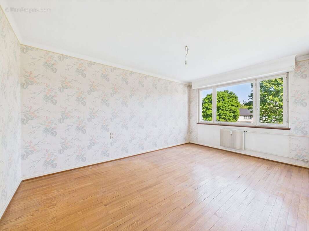 La Wantzenau - F4 de 89.96 m² avec 2 balcons, un garage, une cave et un grenier - photo 9
