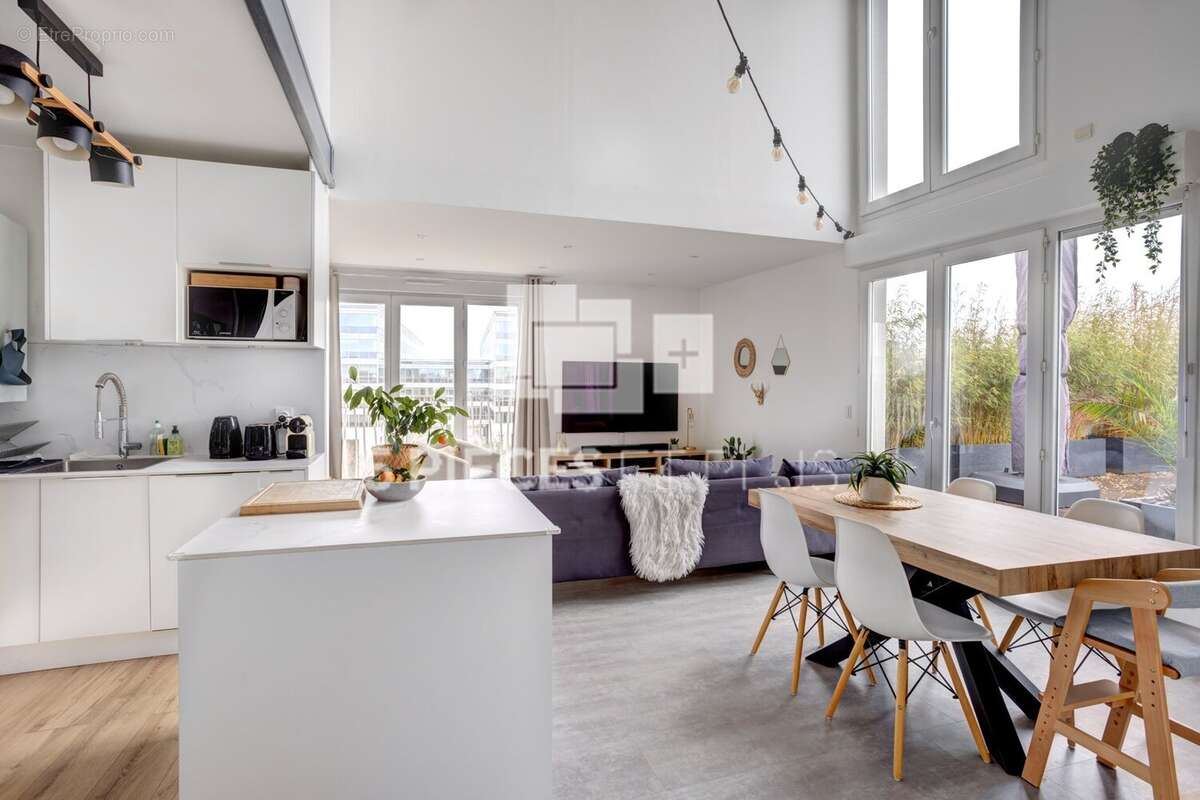 Appartement à GENNEVILLIERS