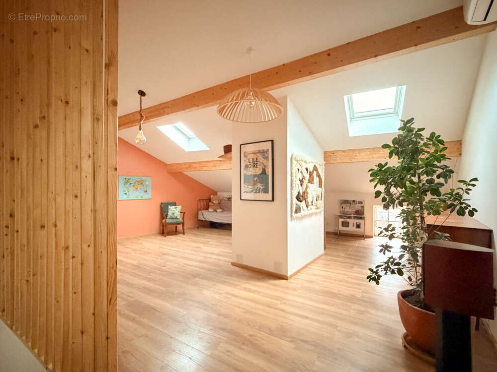 Maison à LESSY