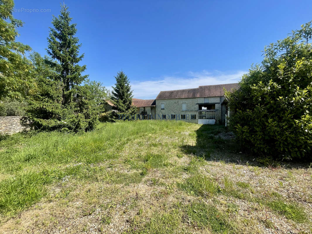 Maison à THOIRY