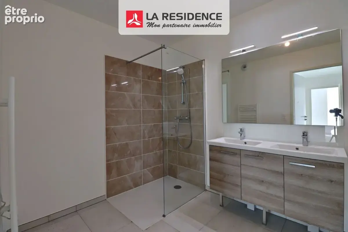 Appartement 76 m² à Saint-Raphael  - photo 7