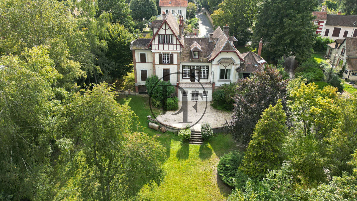 Maison à BOIS-LE-ROI