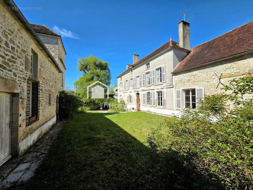 Photo 3 - Maison à CHESLEY