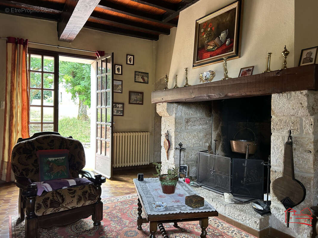 Maison à LAROQUE-TIMBAUT