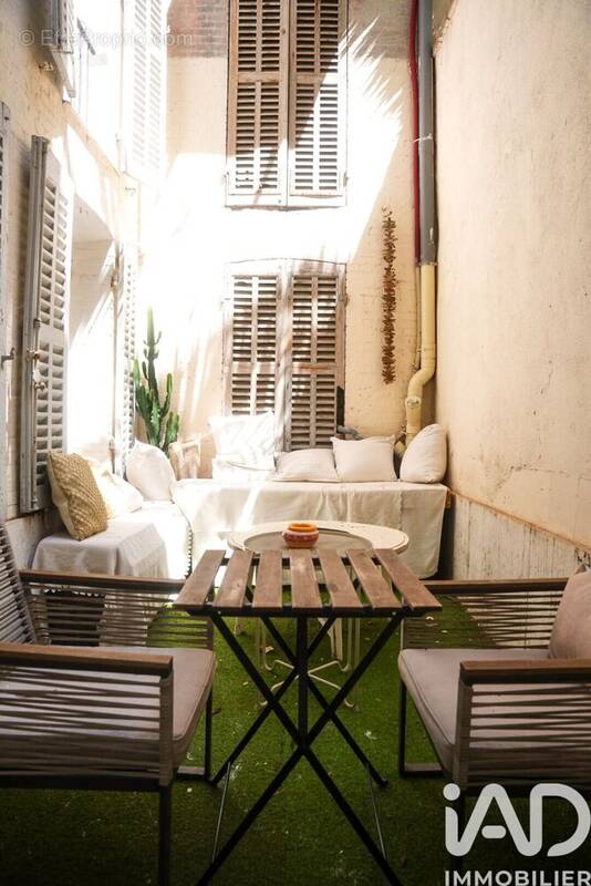 Photo 1 - Appartement à MARSEILLE-1E