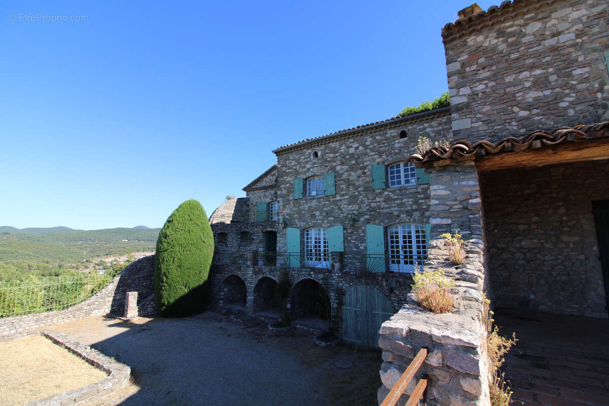 Maison à ROUSSON