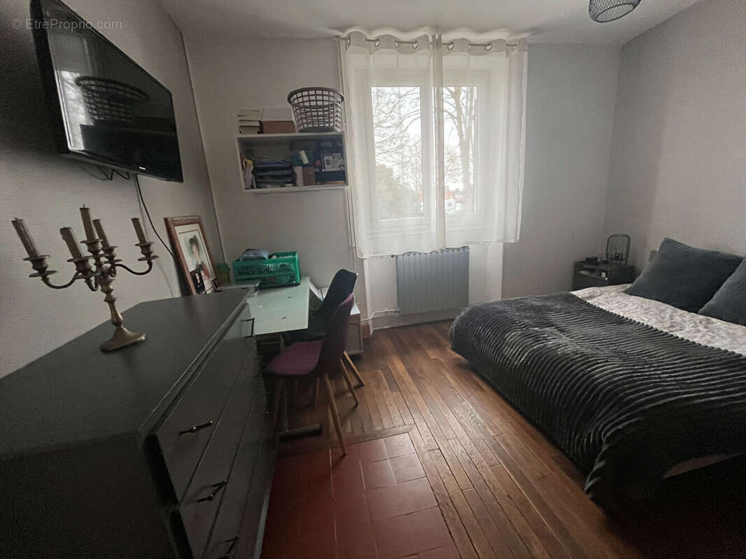 Maison à VARENNES-VAUZELLES