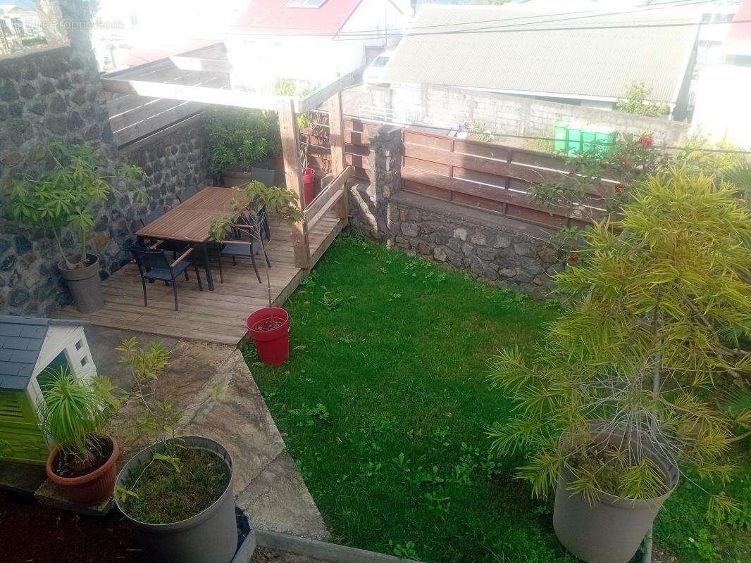 Appartement 277 m² à Petite-Ile  - photo 10