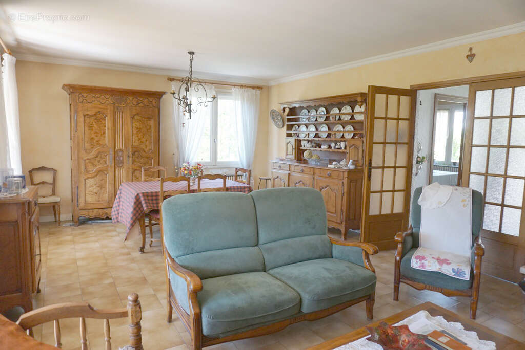 Maison à PARAY-LE-MONIAL