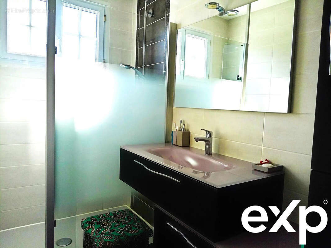 Maison à SAINT-GEREON