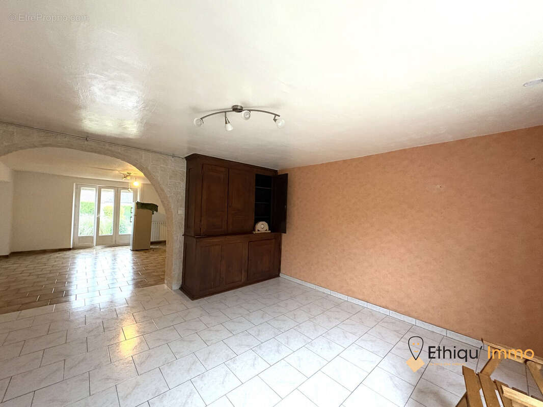 Maison 119 m² à Bayel  - photo 4