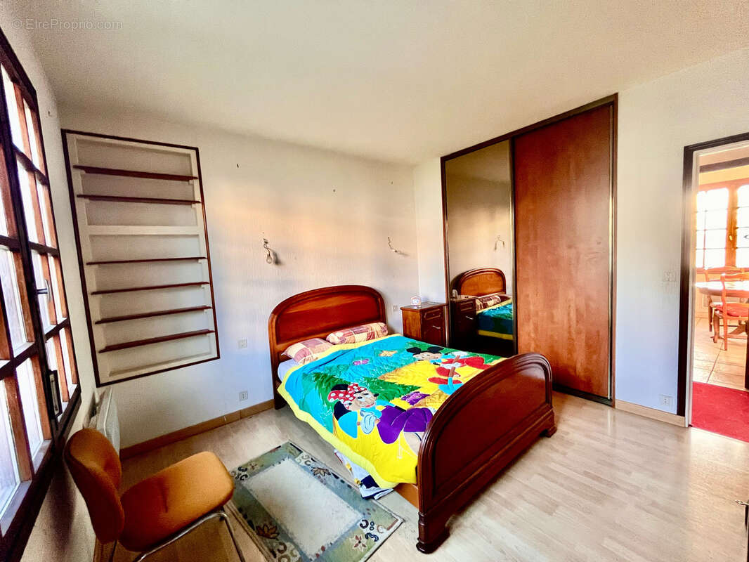 Maison à MONTREUIL-BELLAY