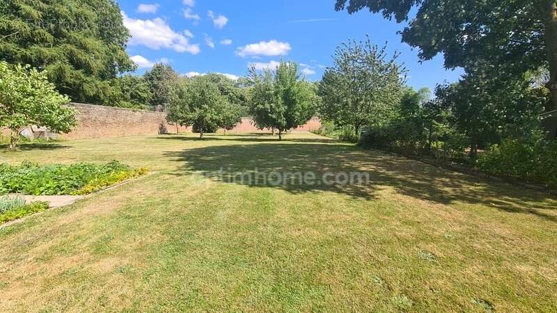 Terrain à BRUAY-SUR-L&#039;ESCAUT