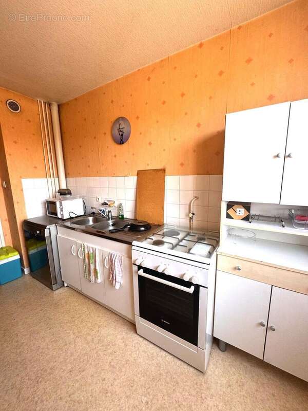 Appartement à LE COTEAU