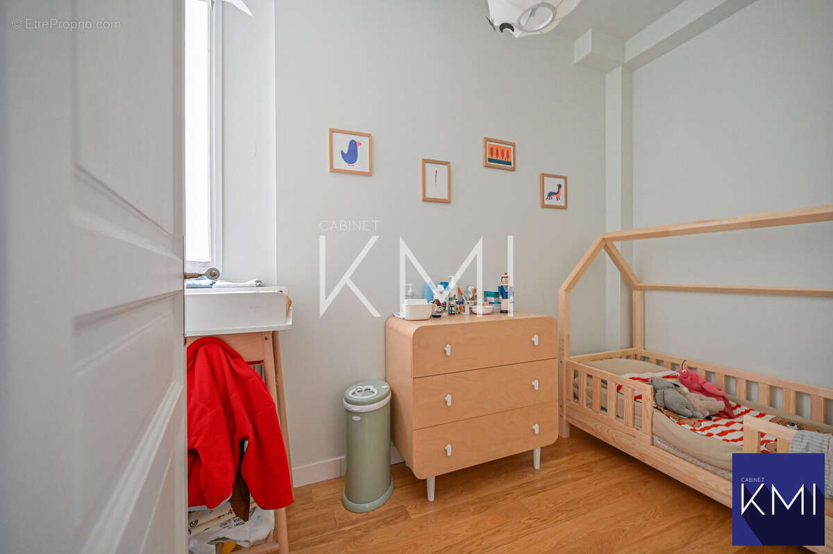 Appartement à PARIS-19E