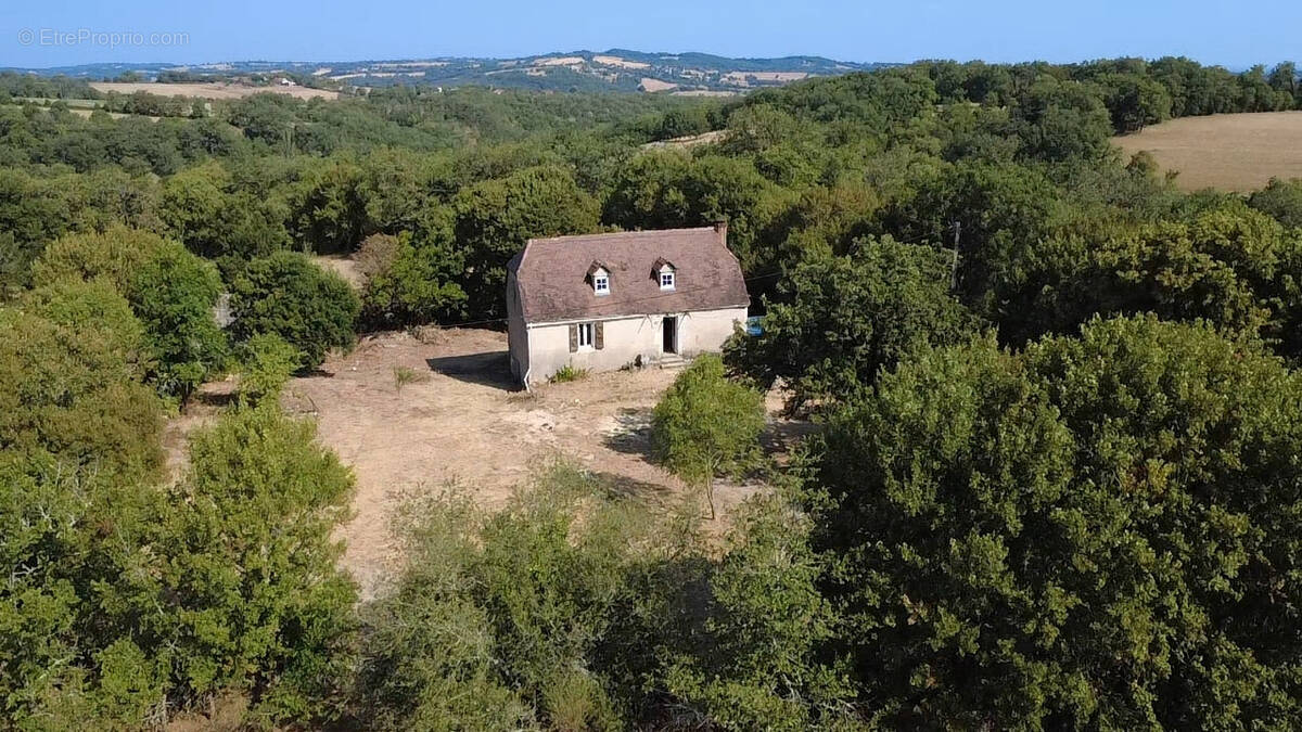 Maison à MONTFAUCON