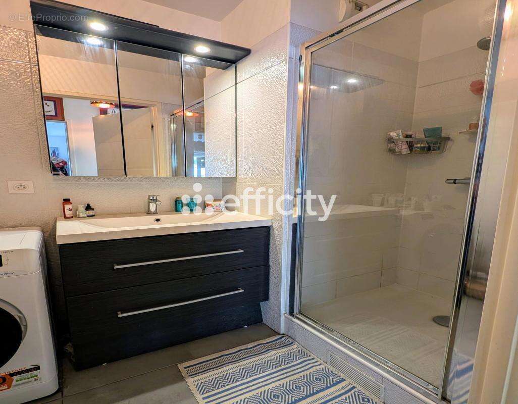 Appartement à BOIS-COLOMBES