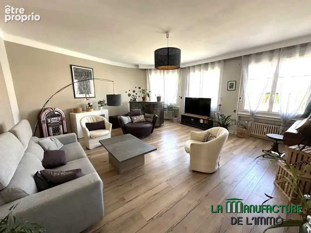 Appartement de type F6 de 140.14 m2 - 4 chambres - 2 balcons - cave - normes PMR / Saint-etienne Anatole Franc - photo 16