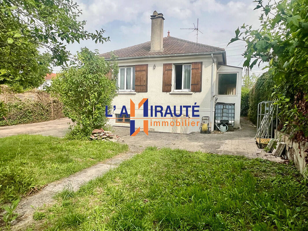 Maison à HOUILLES