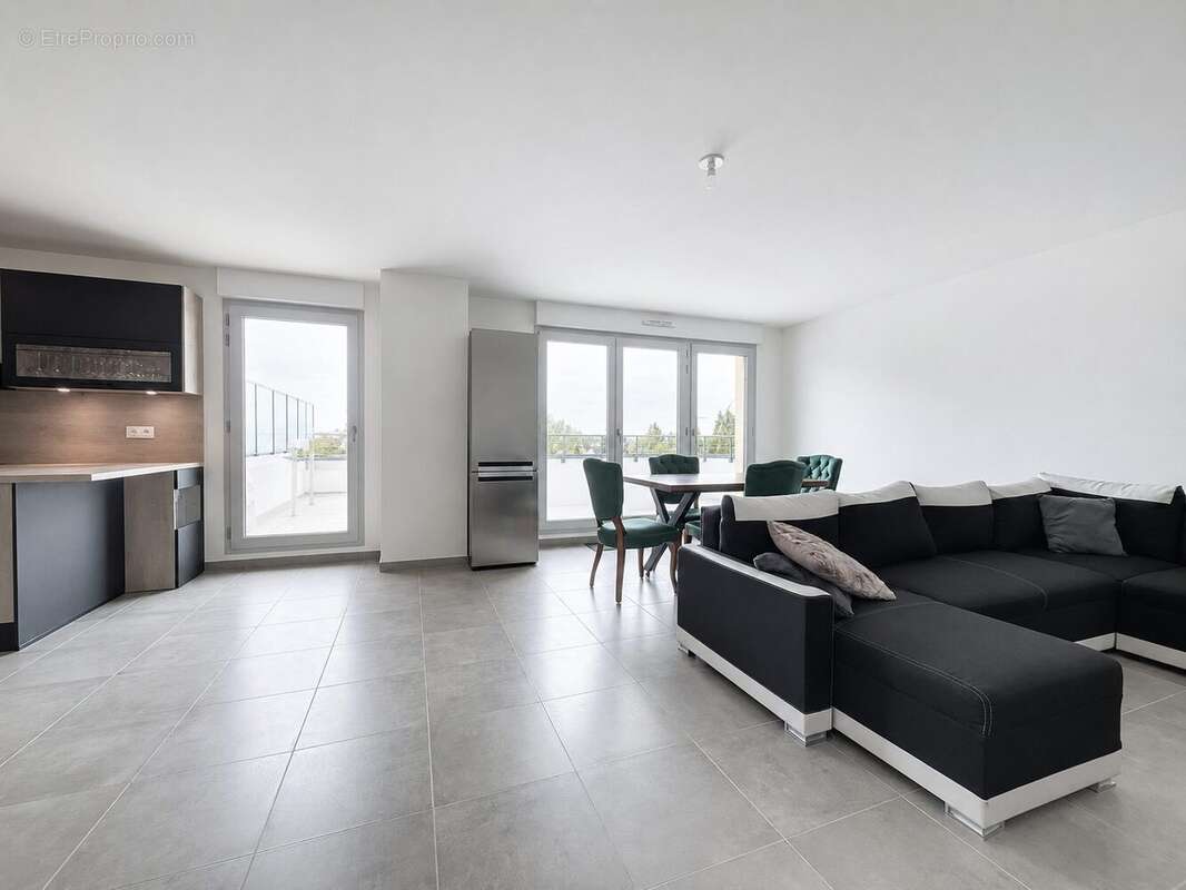Appartement à CHENNEVIERES-SUR-MARNE