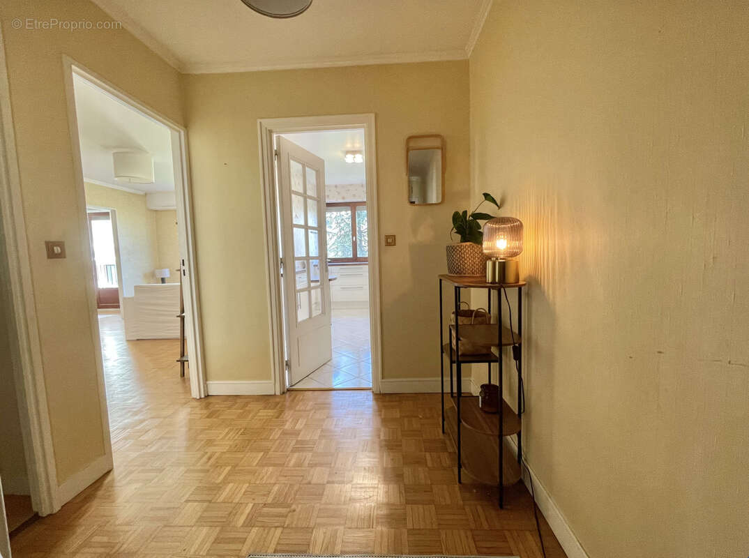 Appartement à VIRY-CHATILLON