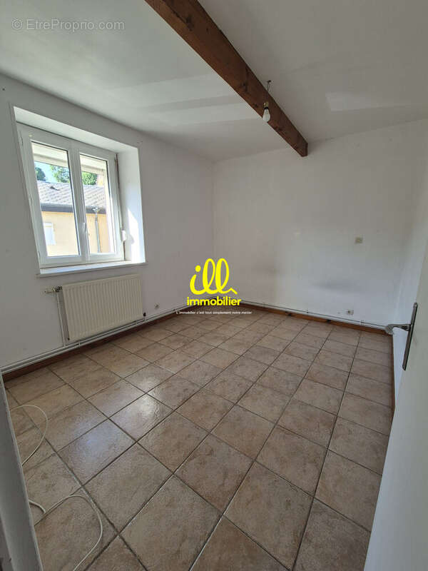 Maison 77 m² à Sapogne-Et-Feucheres  - photo 9