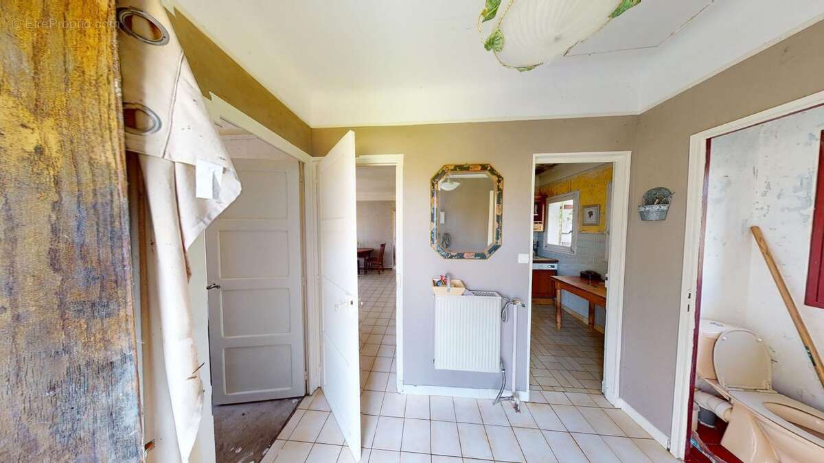 Maison à SAINT-SATUR