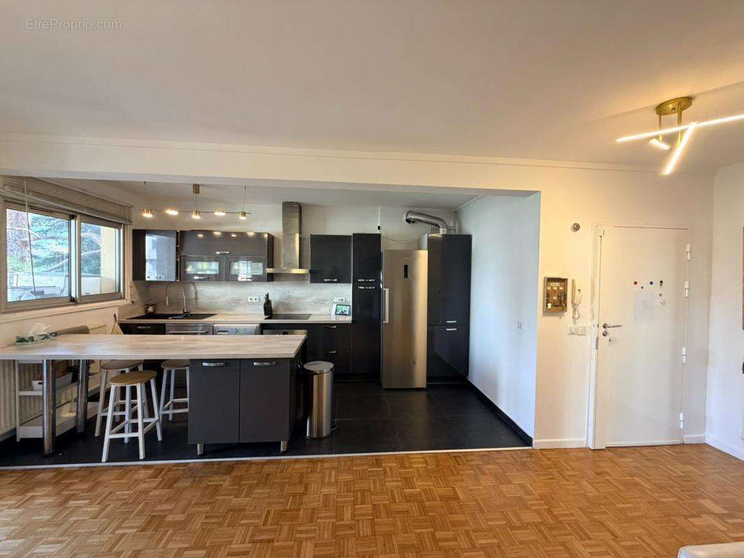 Appartement à MARSEILLE-9E