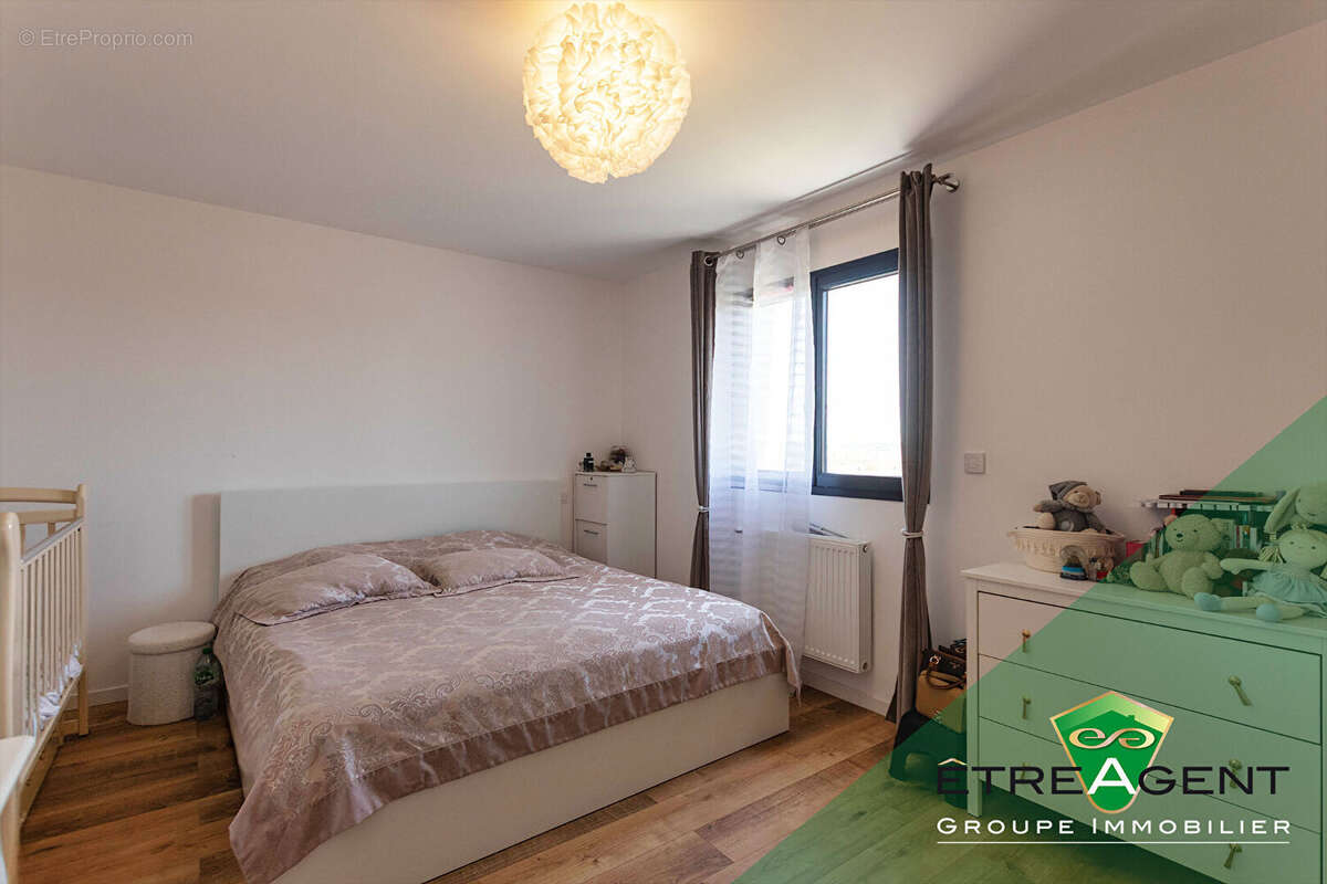 Maison GIBERVILLE - 114 m² - 4 chambres - photo 12