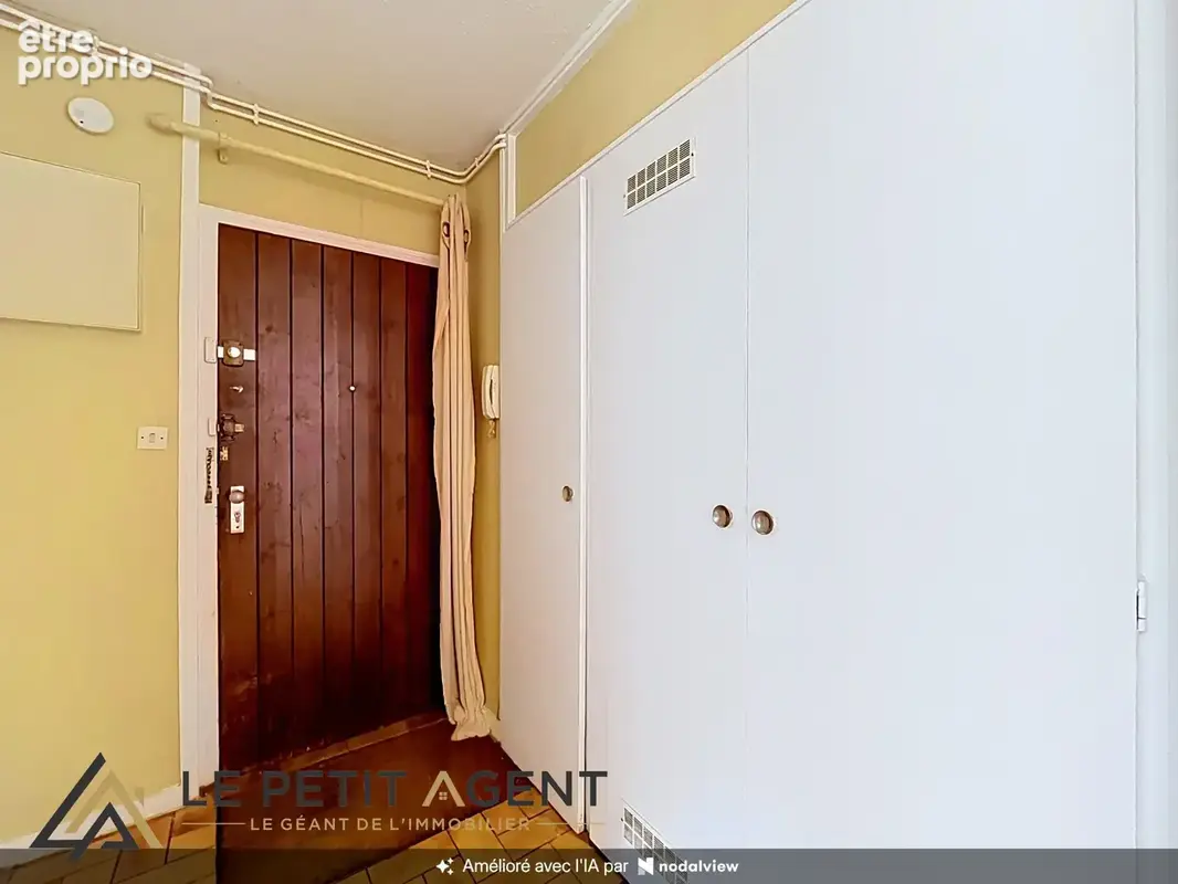 LE BOUSCAT CENTRE   Appartement T2 rénové, idéalement situé ! - photo 6