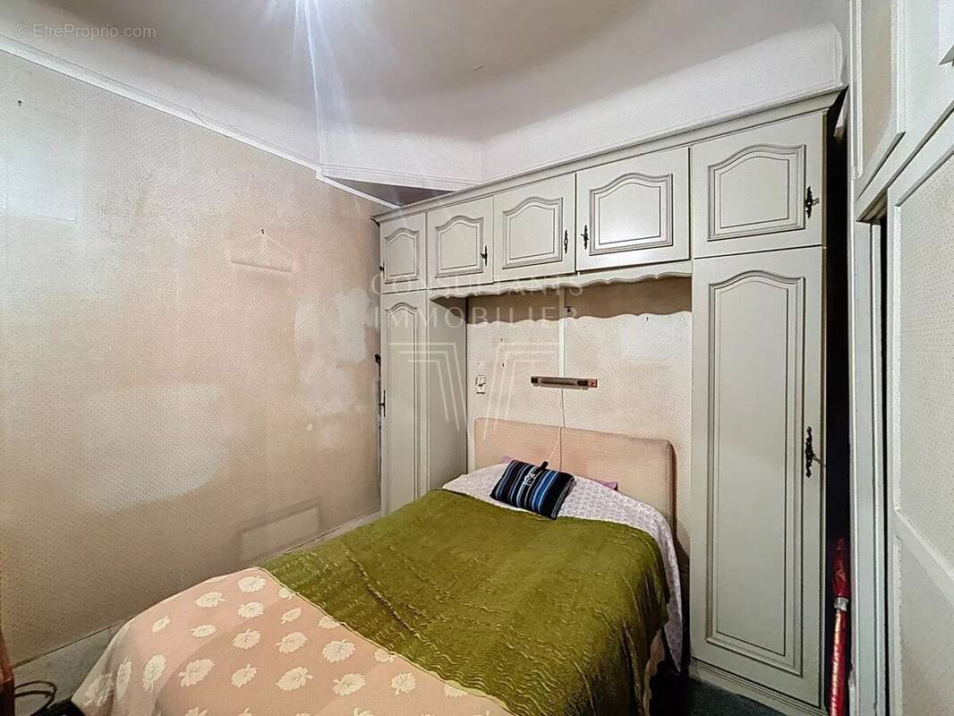Appartement à LEVALLOIS-PERRET