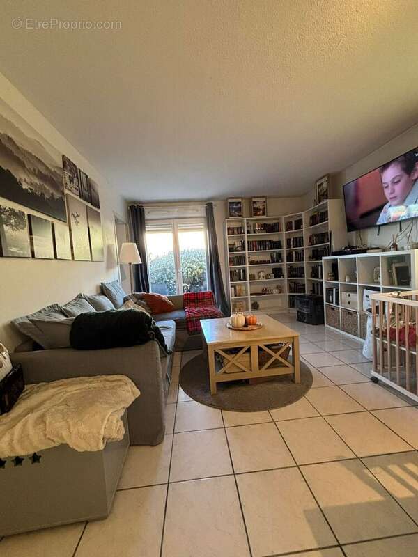 Appartement à TREBES