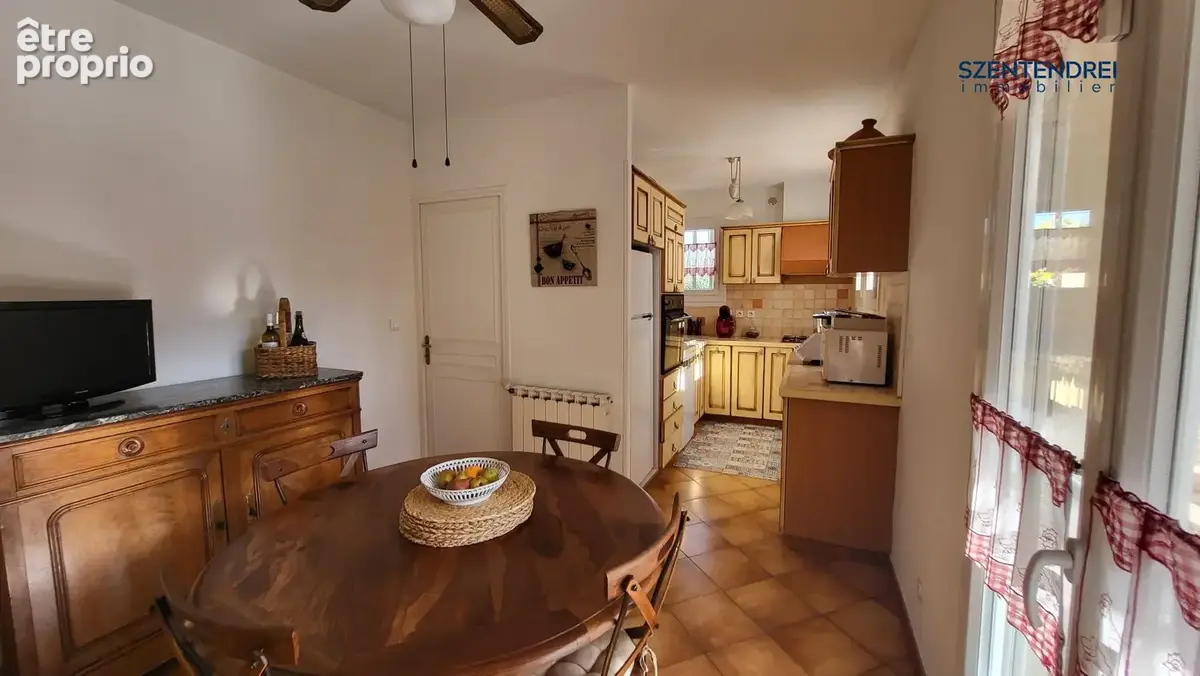 vente villa szentendrei immobilier le cailar