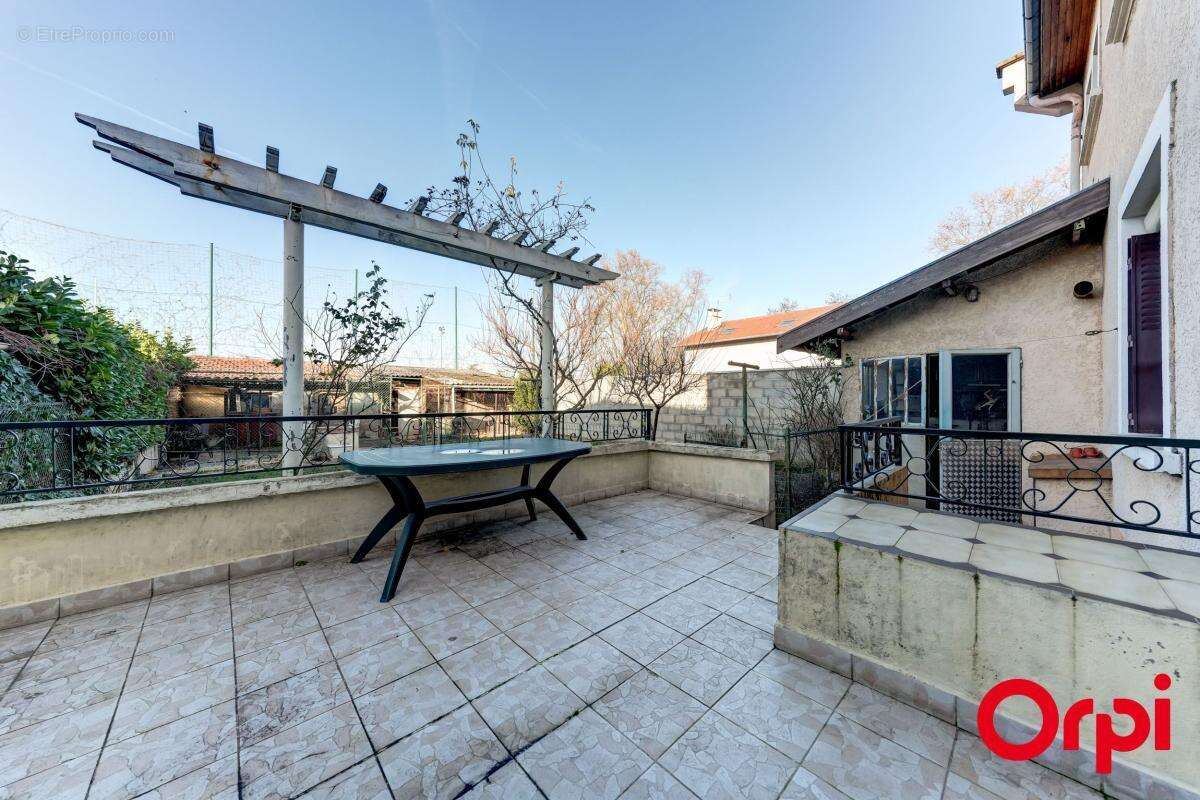 Maison à VENISSIEUX