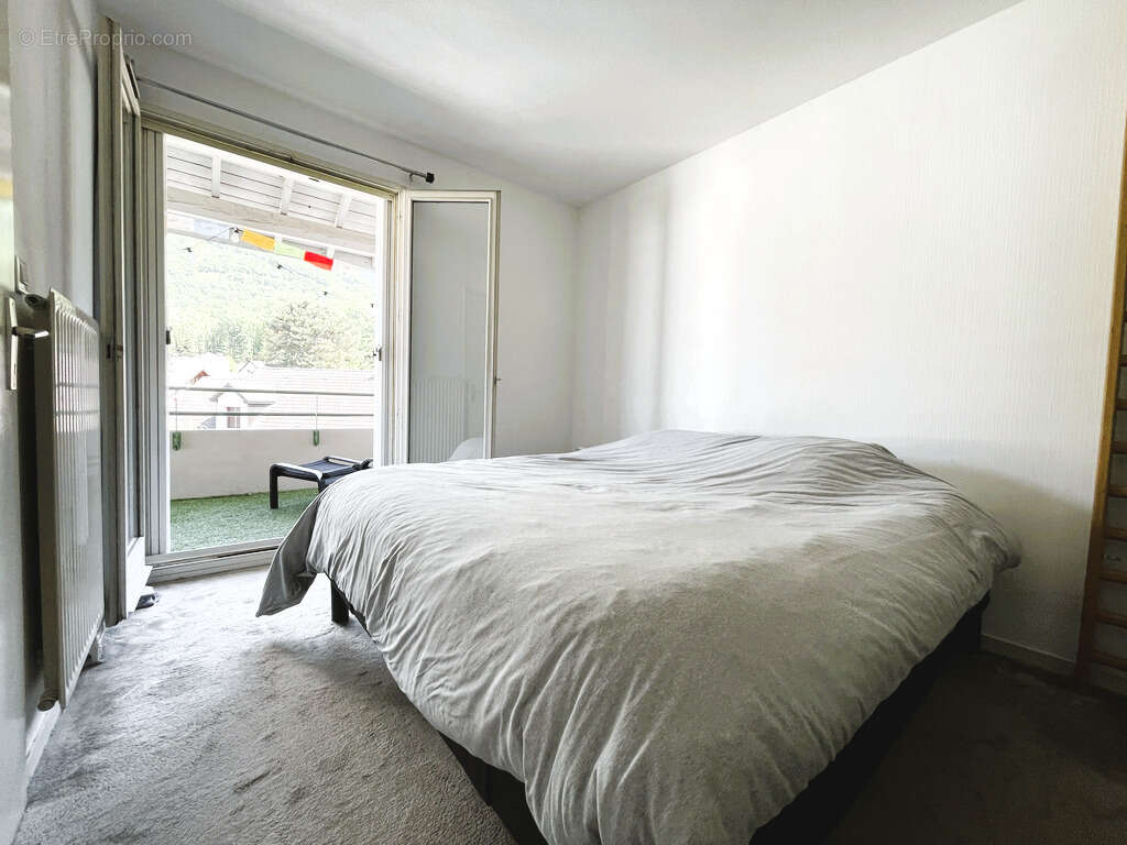 Appartement à POISAT