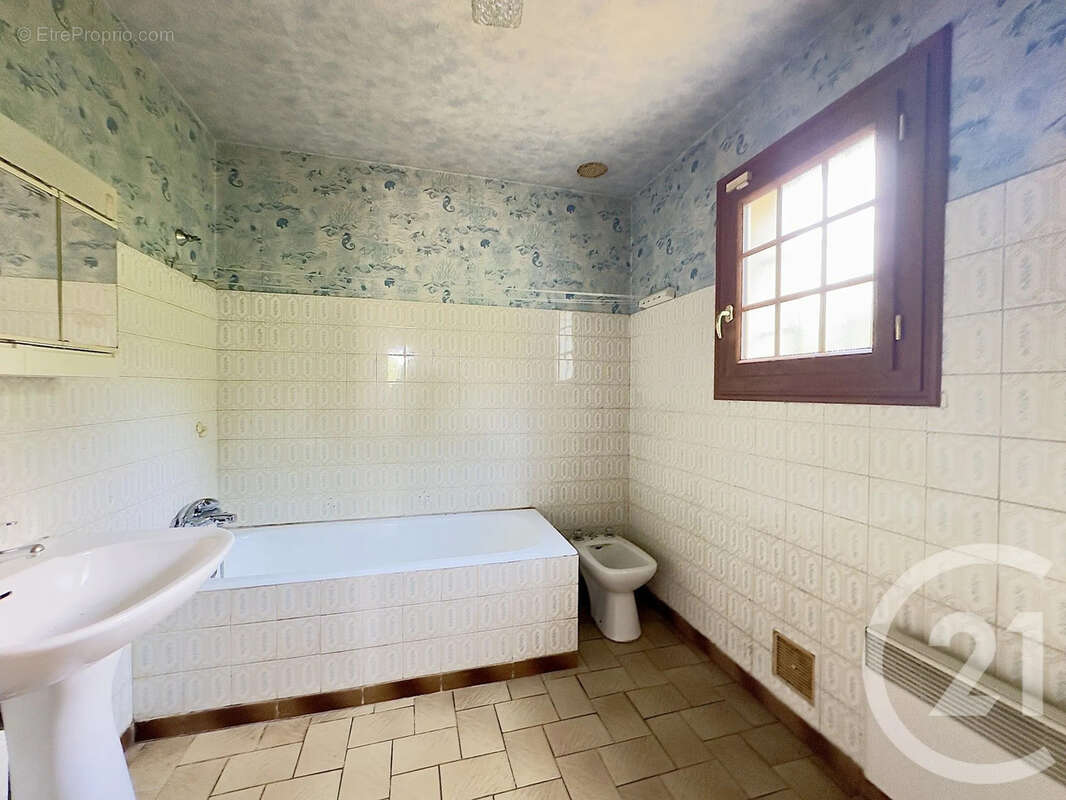Maison 79 m² à Thiron-Gardais  - photo 7